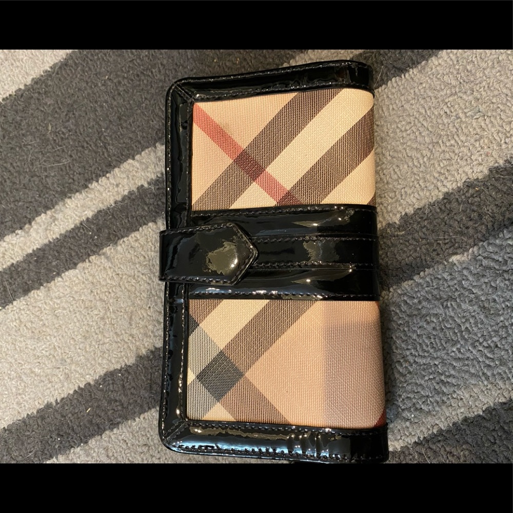 AUTHENTIC Burberry Wallet